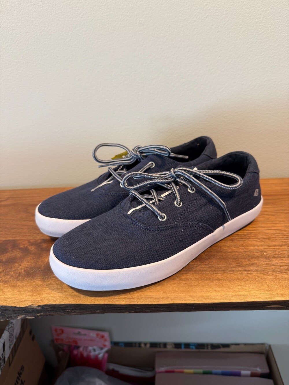 Sperry Spinnaker Washable sneakers in navy canvas with white soles size 3 kids